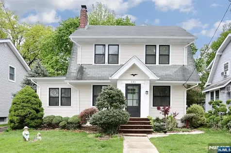 131 Highwood Avenue Leonia NJ 07605