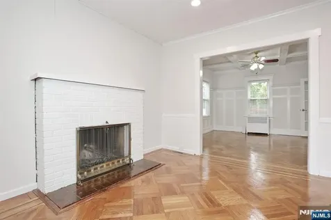 131 Highwood Avenue Leonia NJ 07605