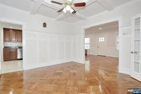 131 Highwood Avenue Leonia NJ 07605