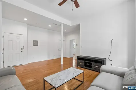 1 Grant Street Montclair NJ 07042