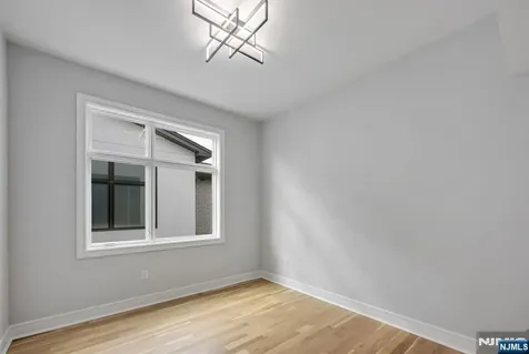 2447 Camner Street Fort Lee NJ 07024