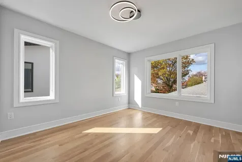 2447 Camner Street Fort Lee NJ 07024