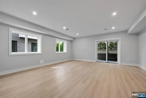 2447 Camner Street Fort Lee NJ 07024