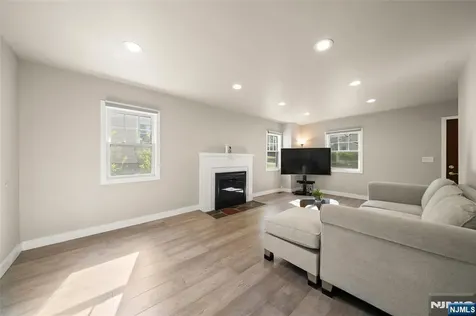 267 Hickory Avenue Tenafly NJ 07670
