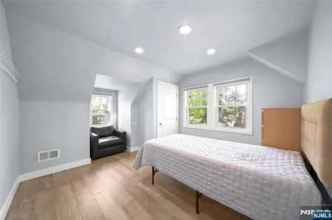 267 Hickory Avenue Tenafly NJ 07670