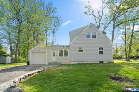 267 Hickory Avenue Tenafly NJ 07670