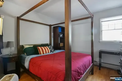 52 Molinari Drive Wanaque NJ 07465