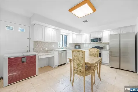 37 Palisades Boulevard Palisades Park NJ 07650