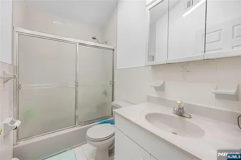 37 Palisades Boulevard Palisades Park NJ 07650