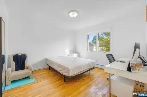 37 Palisades Boulevard Palisades Park NJ 07650