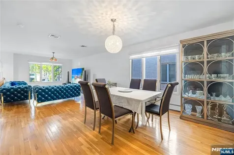 37 Palisades Boulevard Palisades Park NJ 07650