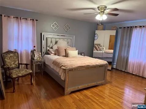 41 Coyne Court Bergenfield NJ 07621