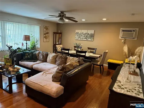 41 Coyne Court Bergenfield NJ 07621