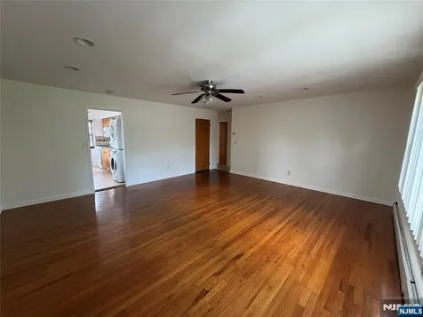 41 Coyne Court Bergenfield NJ 07621