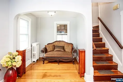 1161 Anna Street Teaneck NJ 07666
