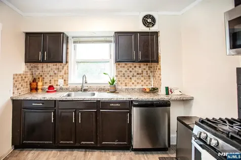 1161 Anna Street Teaneck NJ 07666