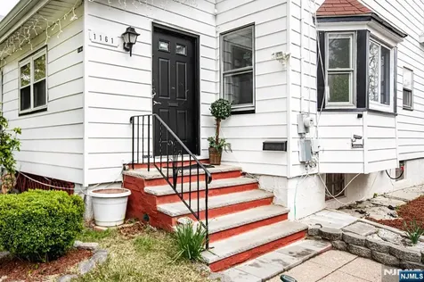 1161 Anna Street Teaneck NJ 07666