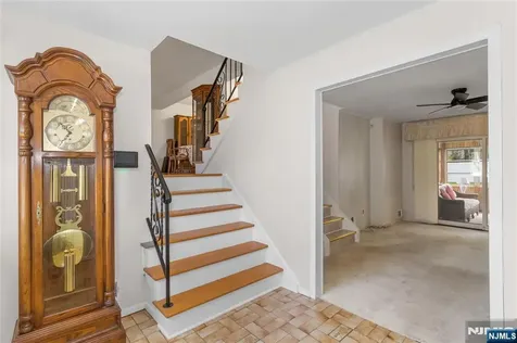 15 Pinho Avenue Carteret NJ 07008