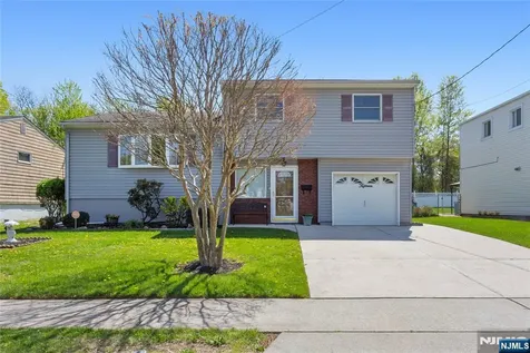 15 Pinho Avenue Carteret NJ 07008