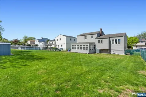 15 Pinho Avenue Carteret NJ 07008