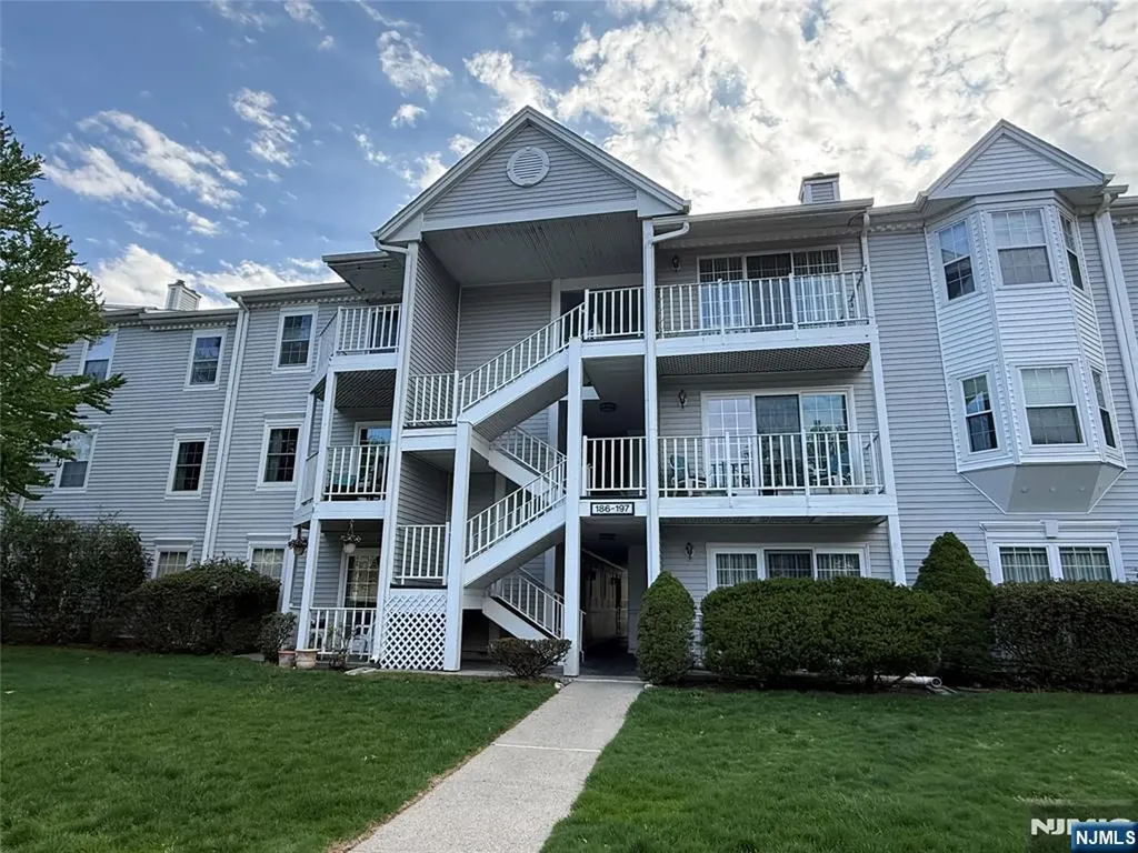 197 Larch Lane Mahwah NJ 07430