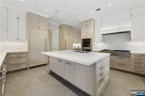 351 Lewelen Circle Englewood NJ 07631