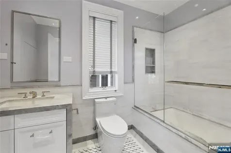 351 Lewelen Circle Englewood NJ 07631