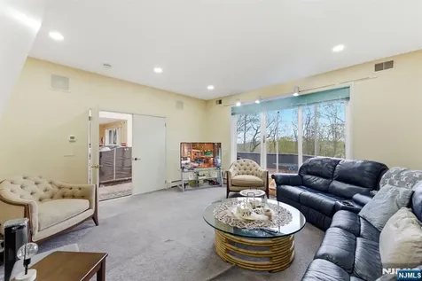 36 Fox Ledge Road Kinnelon Borough NJ 07405