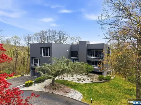 36 Fox Ledge Road Kinnelon Borough NJ 07405