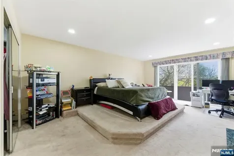 36 Fox Ledge Road Kinnelon Borough NJ 07405