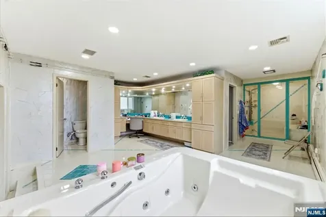 36 Fox Ledge Road Kinnelon Borough NJ 07405