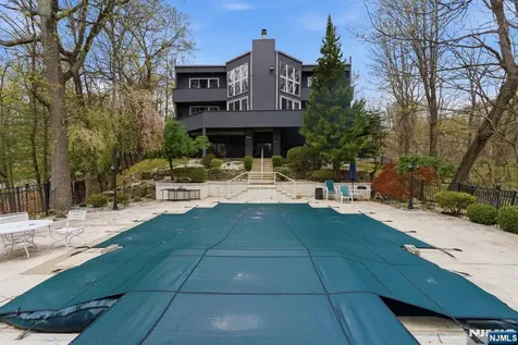36 Fox Ledge Road Kinnelon Borough NJ 07405