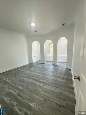 176 Lake Avenue Clifton NJ 07011