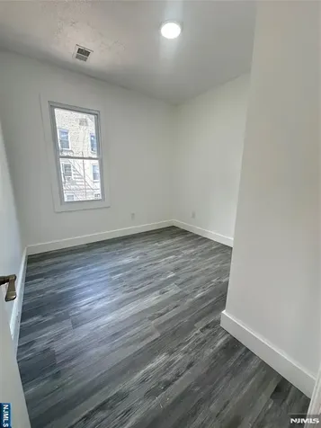 176 Lake Avenue Clifton NJ 07011