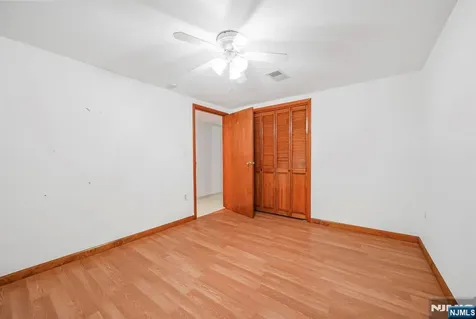 172 Chestnut Street Newark NJ 07105