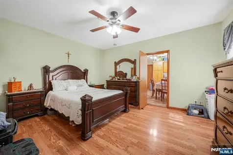 172 Chestnut Street Newark NJ 07105