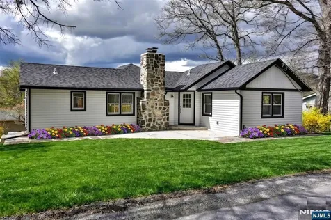 56 E Lake Shore Road Hardyston NJ 07460