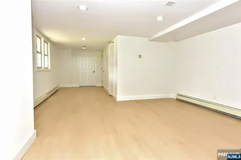 56 E Lake Shore Road Hardyston NJ 07460