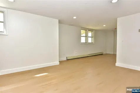 56 E Lake Shore Road Hardyston NJ 07460