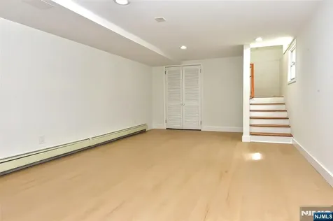56 E Lake Shore Road Hardyston NJ 07460