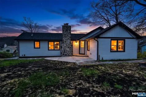 56 E Lake Shore Road Hardyston NJ 07460