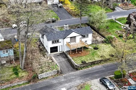 56 E Lake Shore Road Hardyston NJ 07460