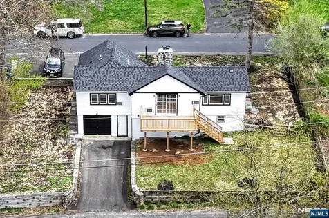 56 E Lake Shore Road Hardyston NJ 07460