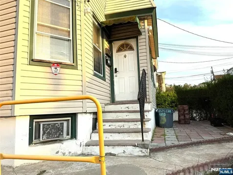 17 Quinn Street Paterson NJ 07501