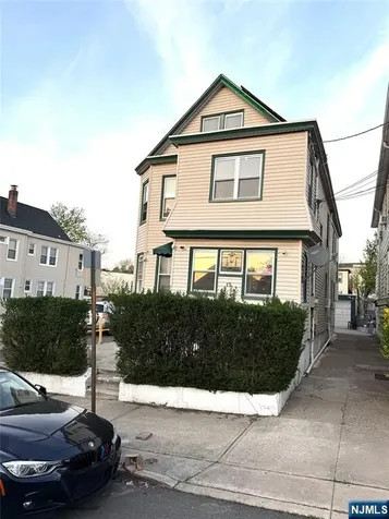 17 Quinn Street Paterson NJ 07501