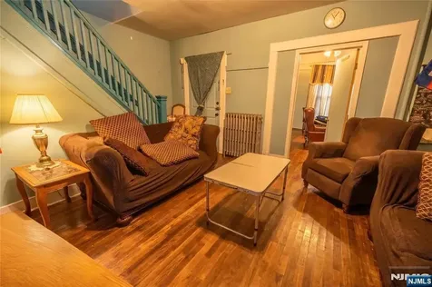 25-27 Goodwin Avenue Newark NJ 07112