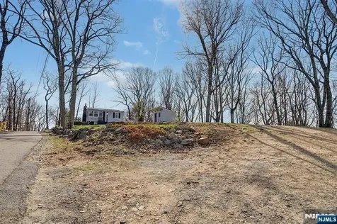 10 Berton Road Boonton Township NJ 07005