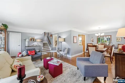 404 Prospect Avenue Oradell NJ 07649
