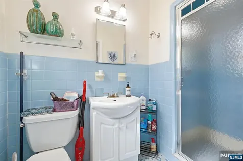 404 Prospect Avenue Oradell NJ 07649