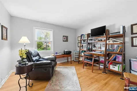 404 Prospect Avenue Oradell NJ 07649
